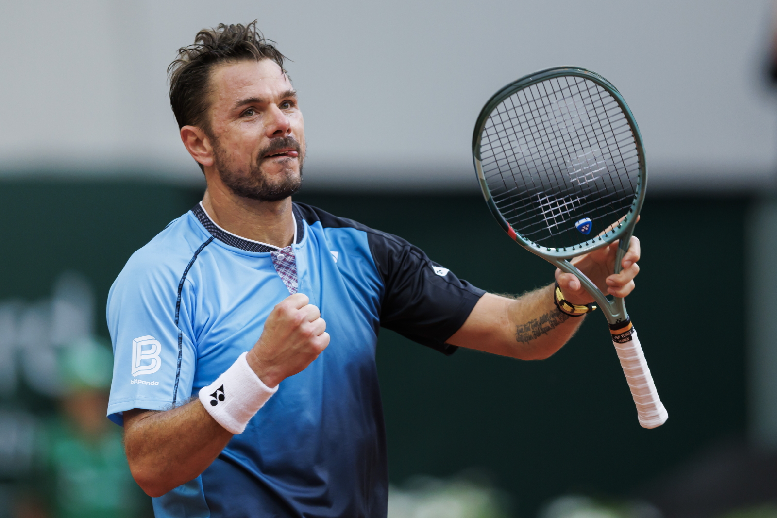 Gwiazdorzy wykorzystali dzikie karty. Stan Wawrinka nawiązał do wyczynu legendy