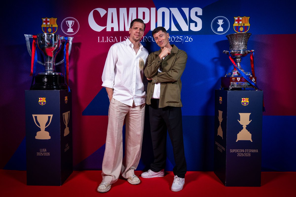 Szczęsny i Lewandowski pozowali na imprezie. Tak skomentowała to Barcelona
