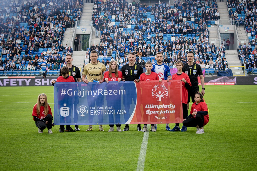 Piłkarski zawrót głowy. I to po raz dwudziesty szósty w historii!