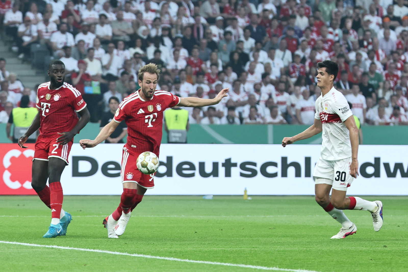 Borussia Dortmund - Bayern Monachium: transmisja za darmo. Gdzie oglądać na żywo?