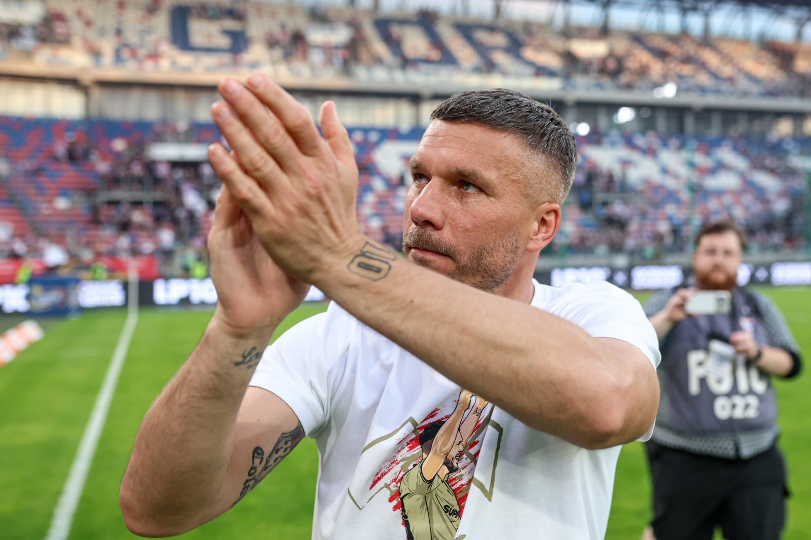 Inter pożegnał Podolskiego. Hit sieci