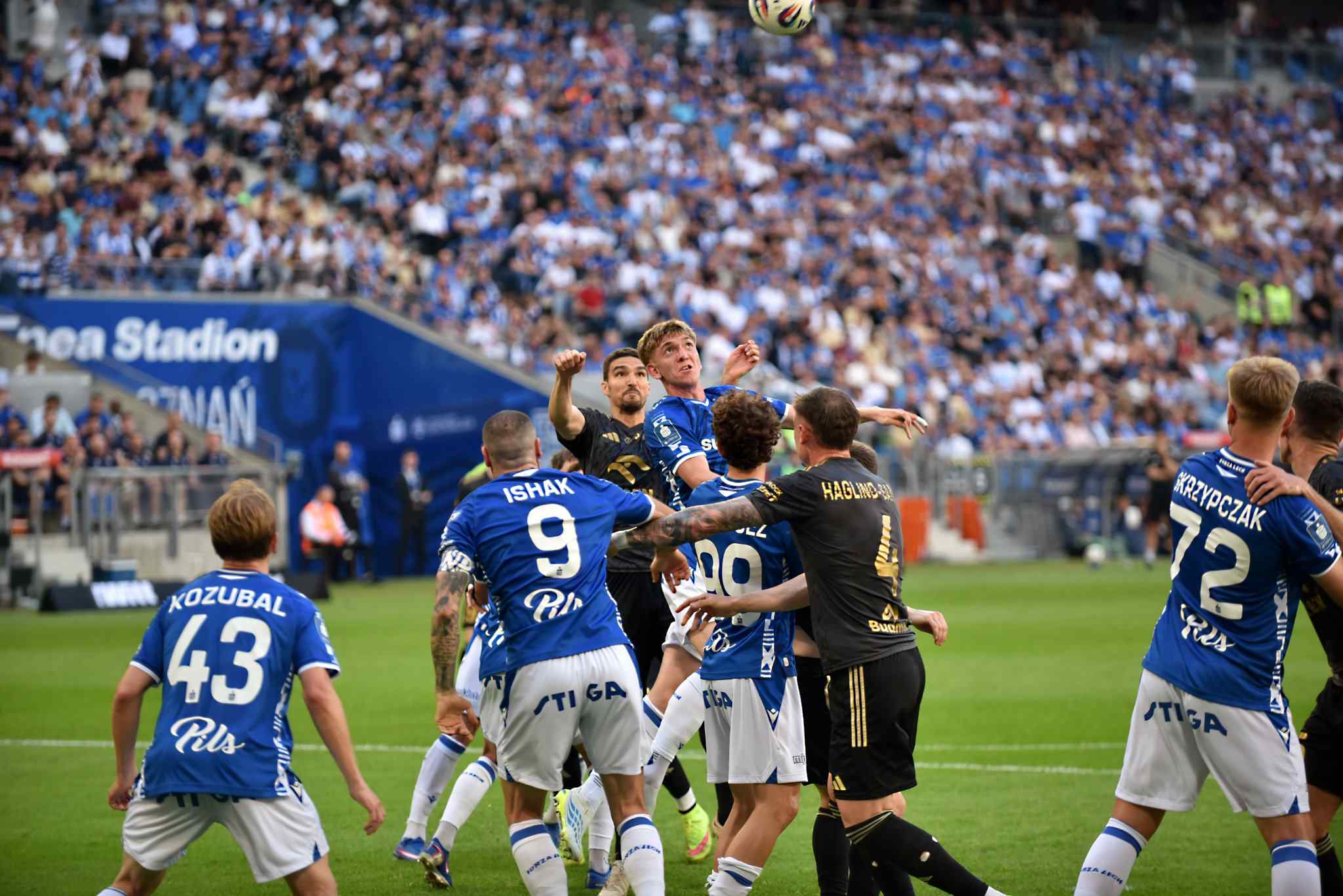 Lech Poznań podpisał kontrakt z 15-latkiem
