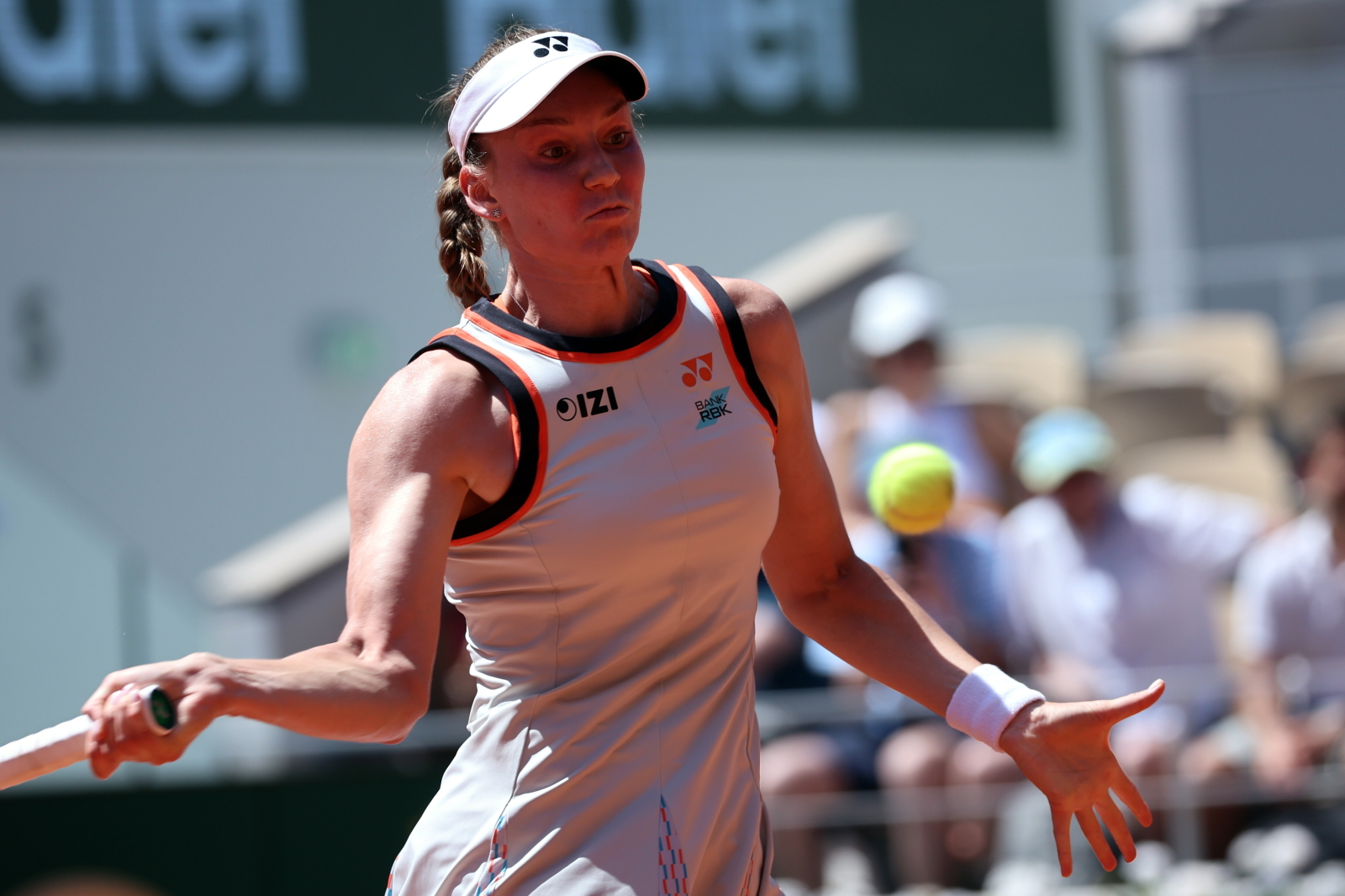 Roland Garros: dwa sety i było po meczu Jeleny Rybakiny
