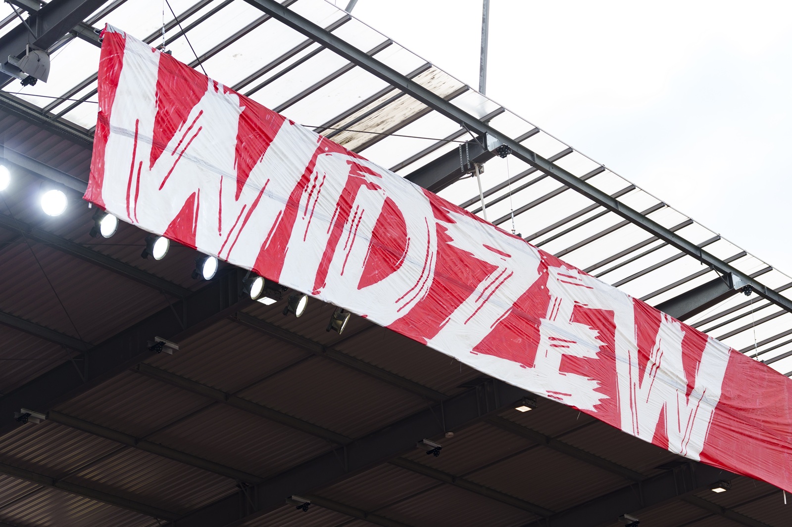 Więzienie i prawie milion złotych kary. Sąd nie miał litości dla wandali