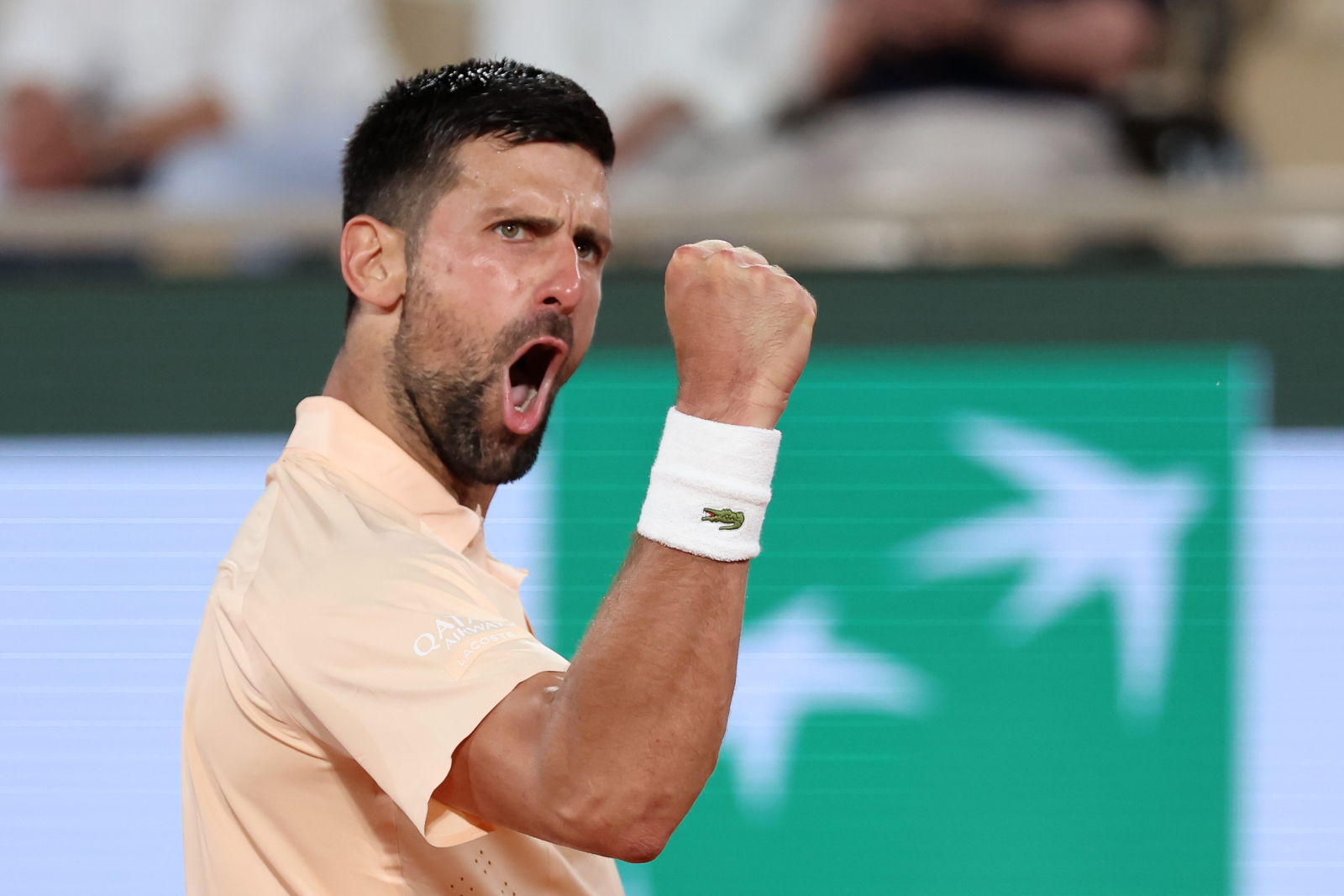 Novak Djoković znów ze straconym setem. Potworne cierpienie młodego Czecha