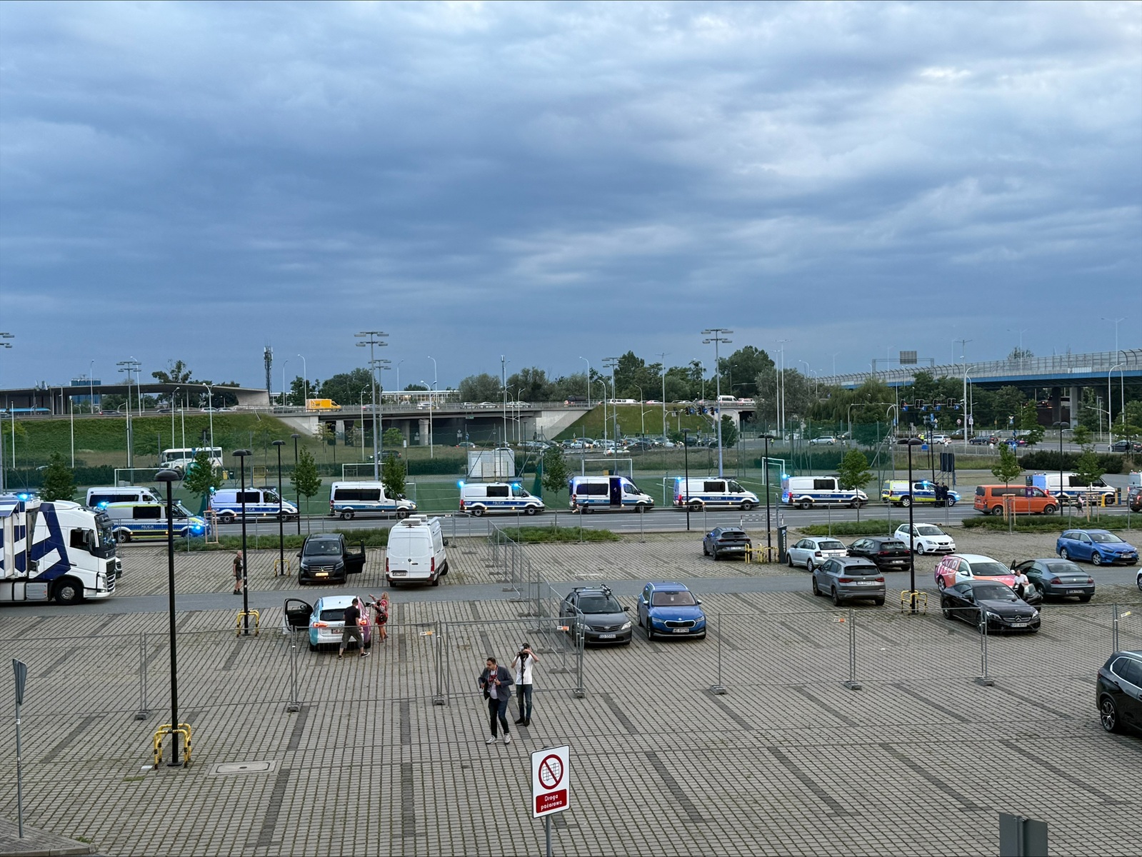 Były obawy przed meczem Polska - Ukraina. Policja przedstawiła raport