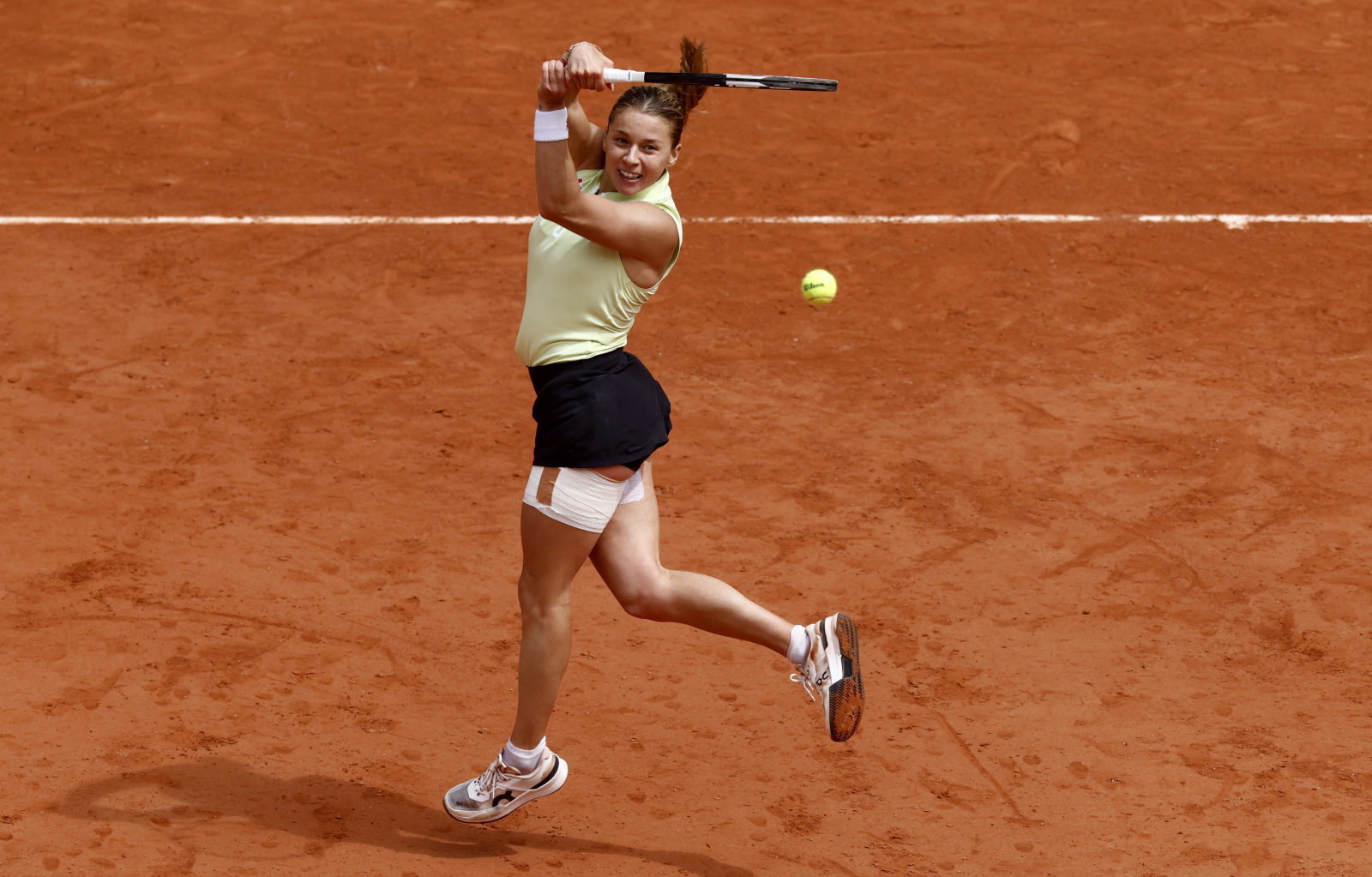 Roland Garros. Gdzie oglądać mecz Maja Chwalińska - Diana Sznaider? Będzie w TV? Kiedy start?
