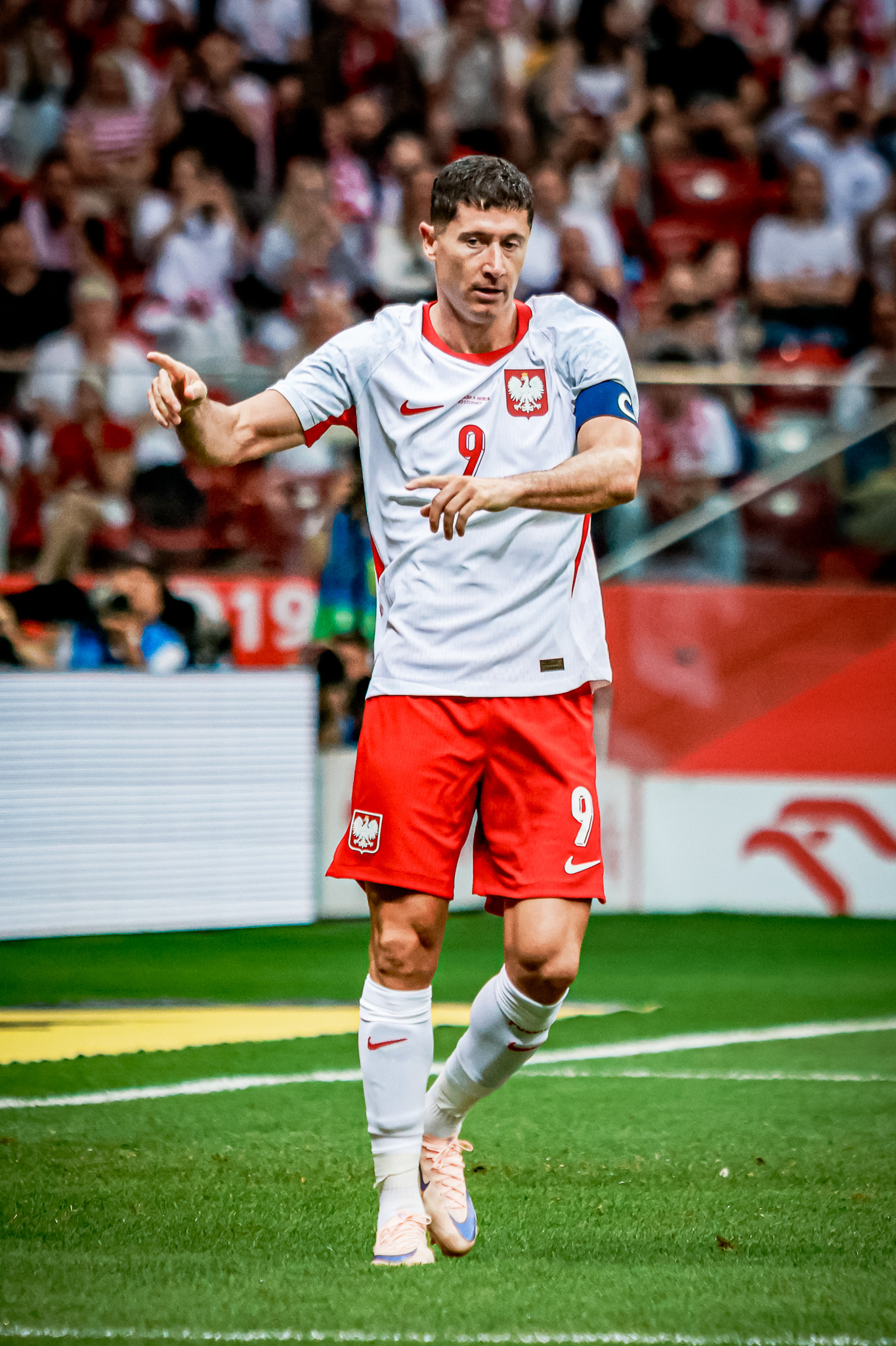 "To ma się odbyć zdalnie". Lewandowski dopina szczegóły transferu