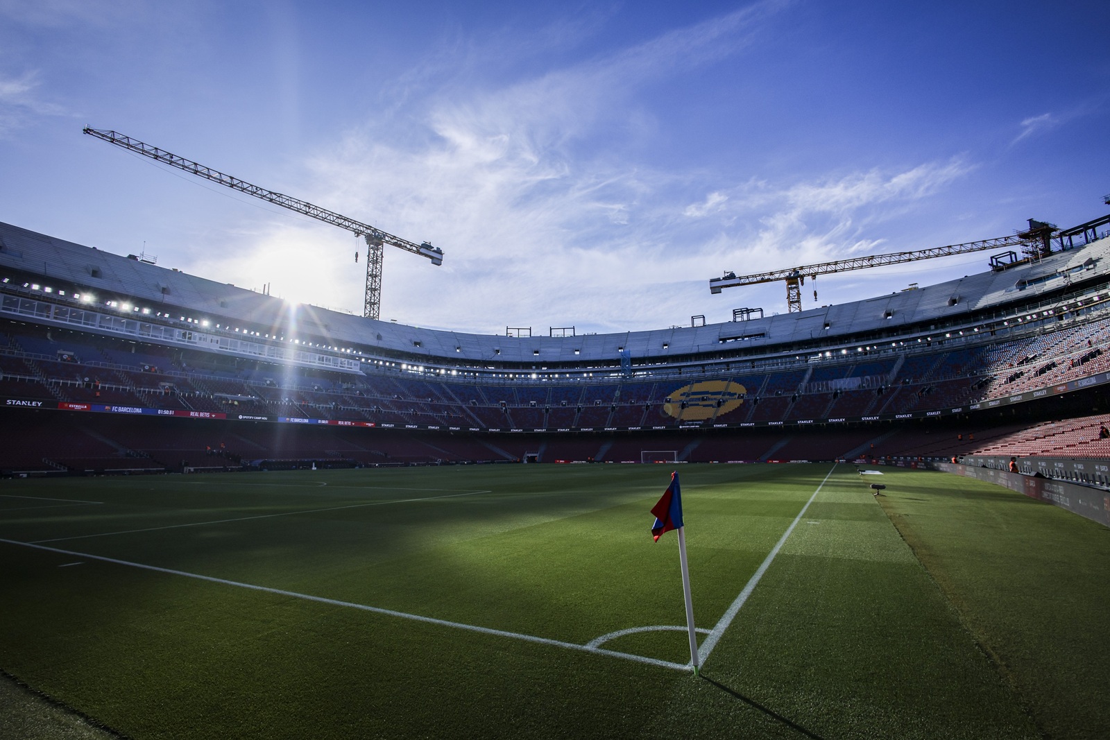 Po 3 dekadach Barcelona zorganizuje finał Ligi Mistrzów? Ofi