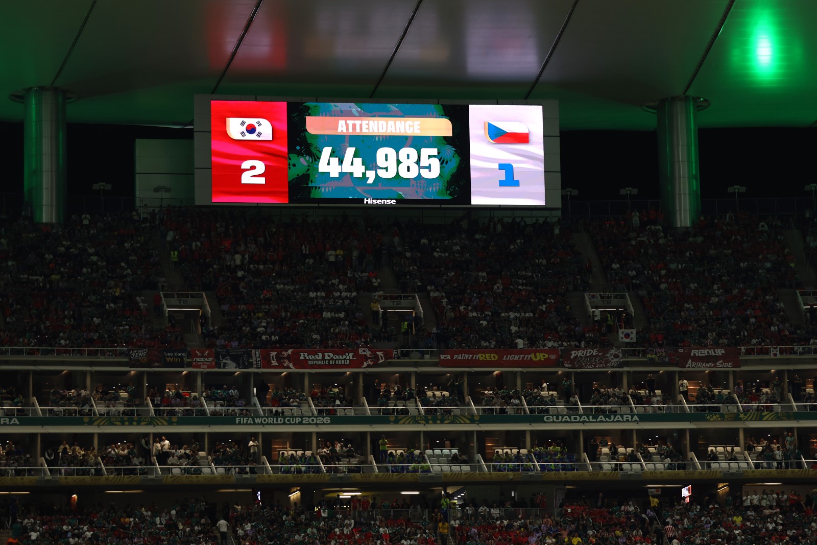 Pustki na meczu mundialu? FIFA zaskoczyła wyjaśnieniem