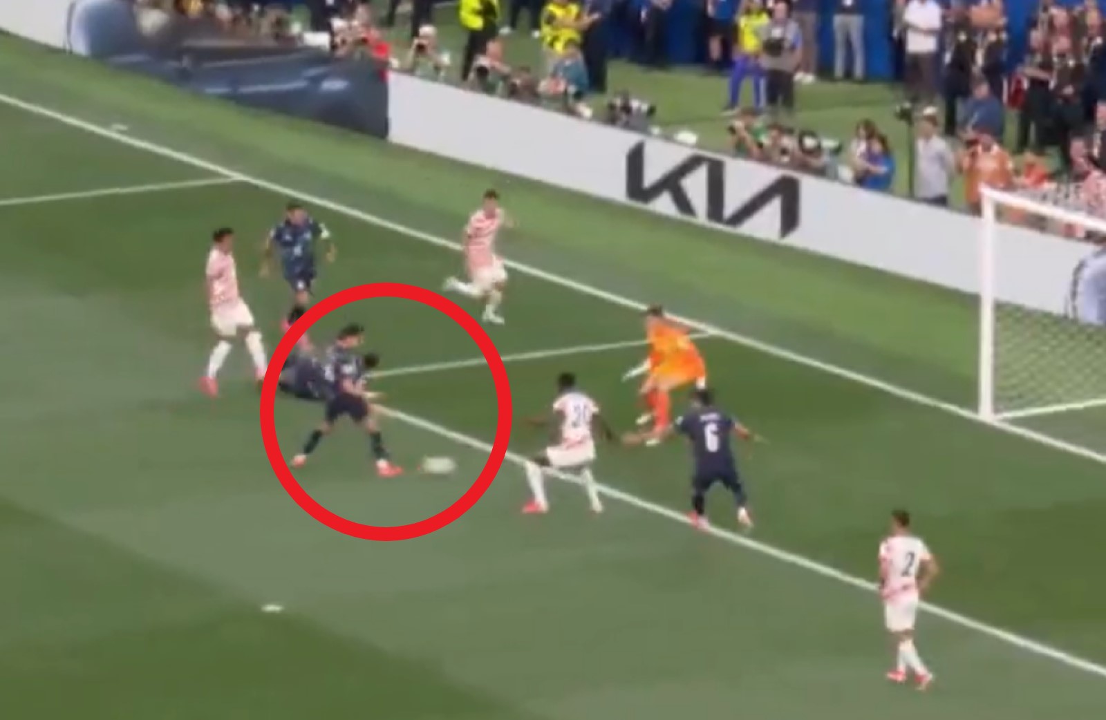 Cały stadion eksplodował. Amerykanie szczęśliwie wyszli na prowadzenie [WIDEO]