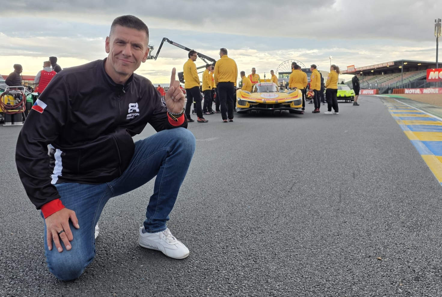 Pech Polaka w Road to Le Mans. Problemy z samochodem zabrały szansę