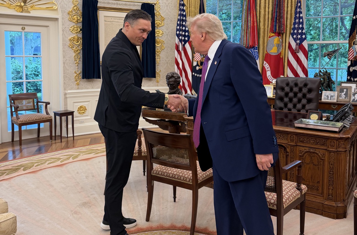 Zaskakująca wizyta w Białym Domu. Oto, kto się spotkał z Trumpem