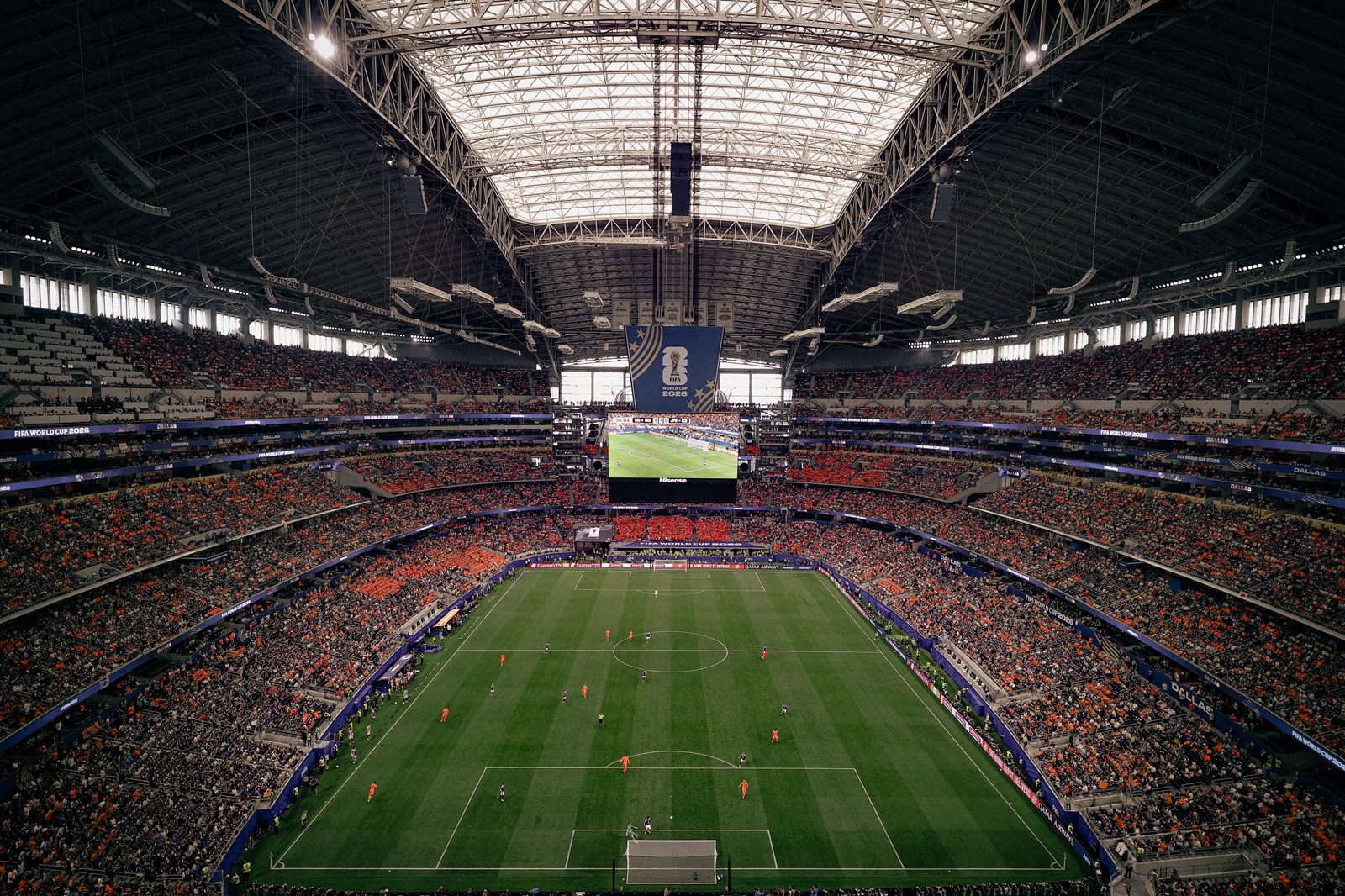 Tyle kosztuje butelka wody na stadionie MŚ. Polacy mogli tam grać