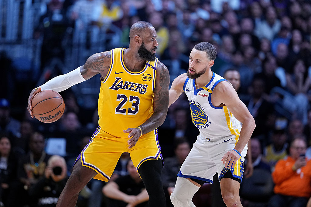 Wyjaśnia się przyszłość LeBrona Jamesa. Lakers szykują transfer