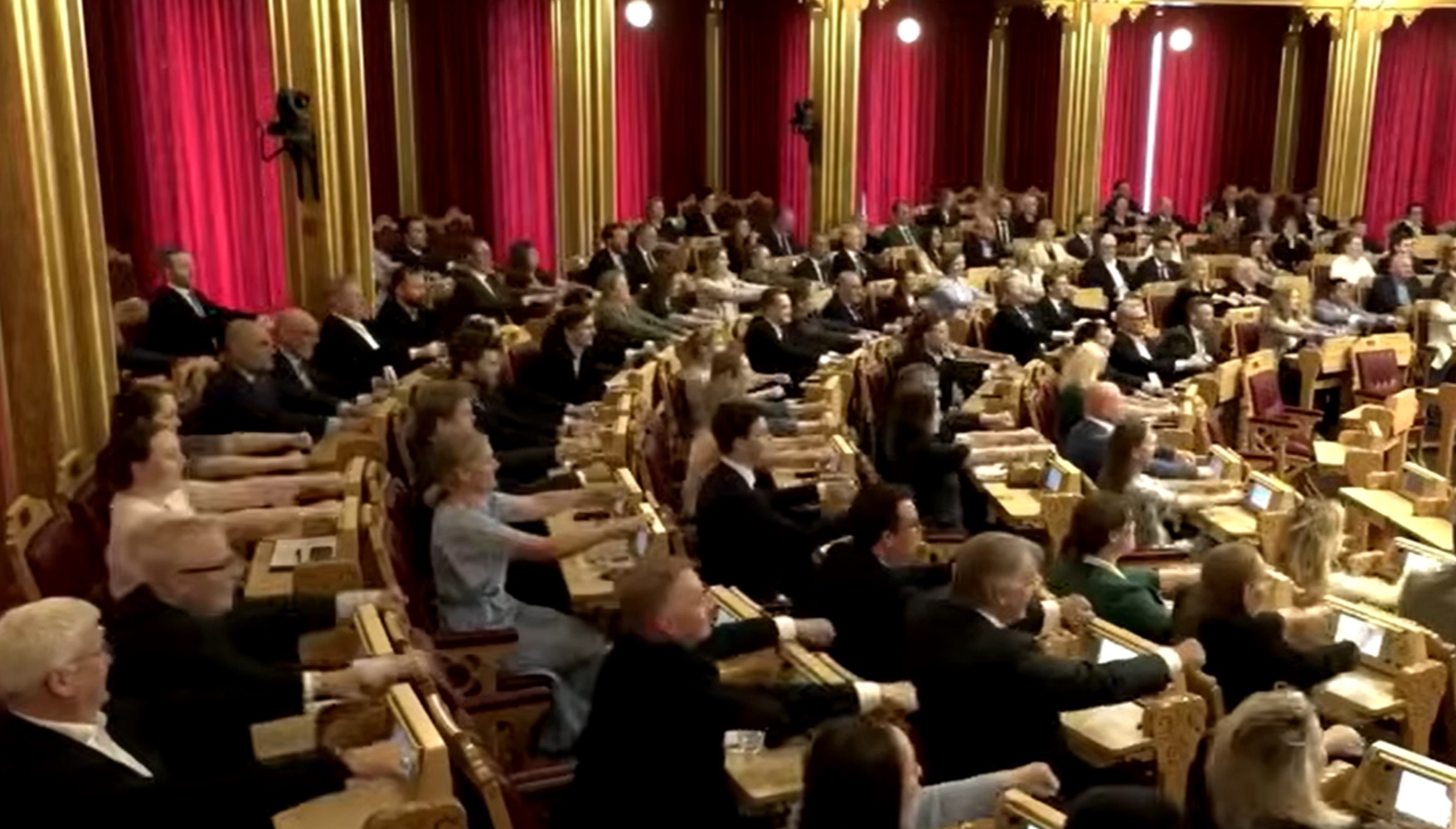 Naprawdę to zrobili. Sceny w norweskim parlamencie