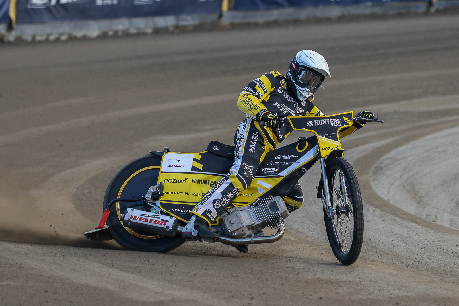 Northampton Foxes lose 41-49 to Leicester Lions as Douglas shines
