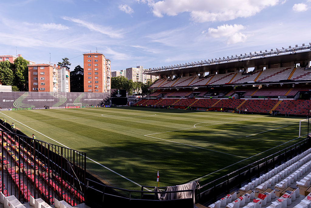 Wszyscy śmieją się z ich stadionu. Miasto pokazało plan odbudowy
