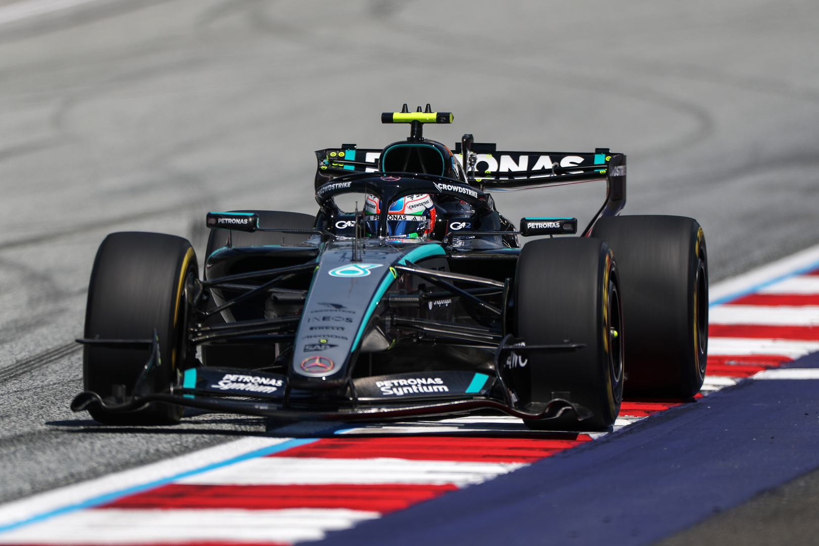 Już 43 punkty różnicy. Rewelacyjny 19-latek mknie po tytuł w F1