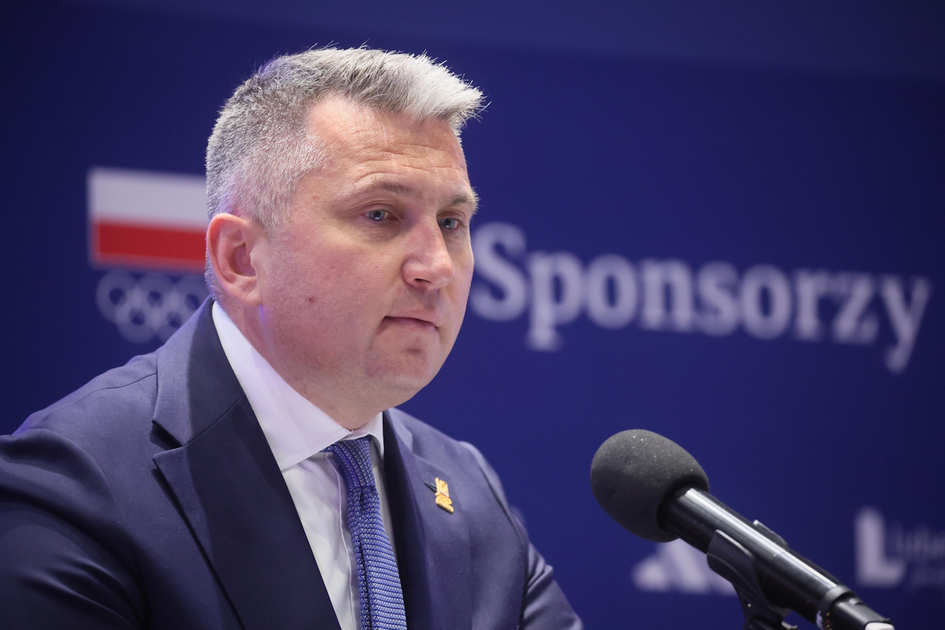 Piesiewicz próbuje ukryć "zdradę" Komisji Rewizyjnej. Od miesiąca zapadł się pod ziemię