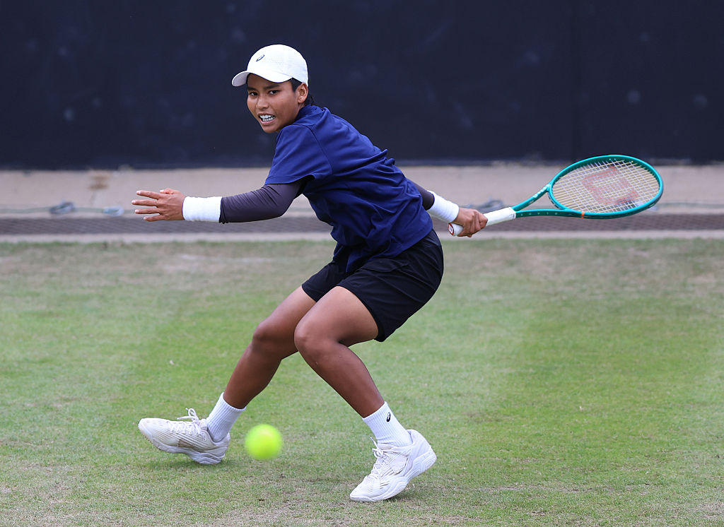 Z Tajlandii przez USA do Wimbledonu. Kim jest przeciwniczka Mai Chwalińskiej?