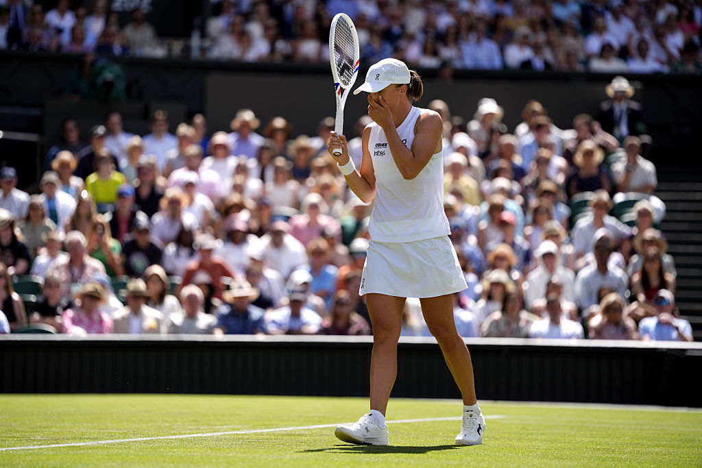 Iga Świątek z Alexandrą Ealą w trzeciej rudzie Wimbledonu. Bukmacherzy już wiedzą