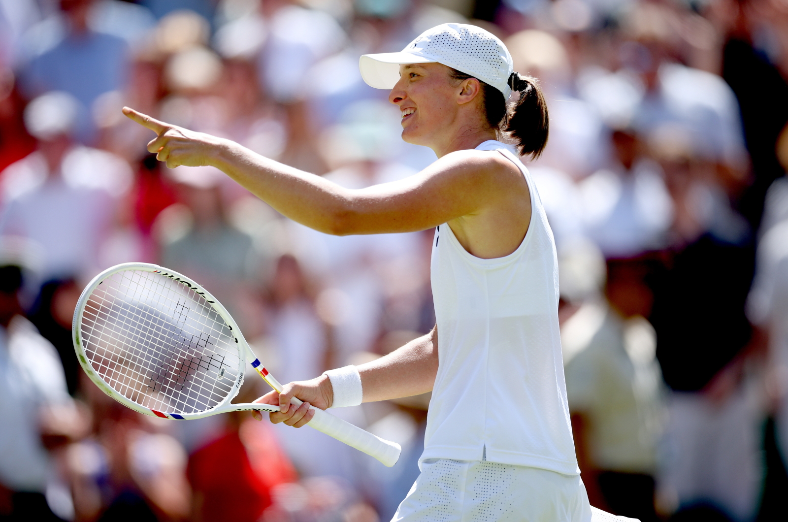 Iga Świątek zbliża się do pierwszego miliona w Wimbledonie