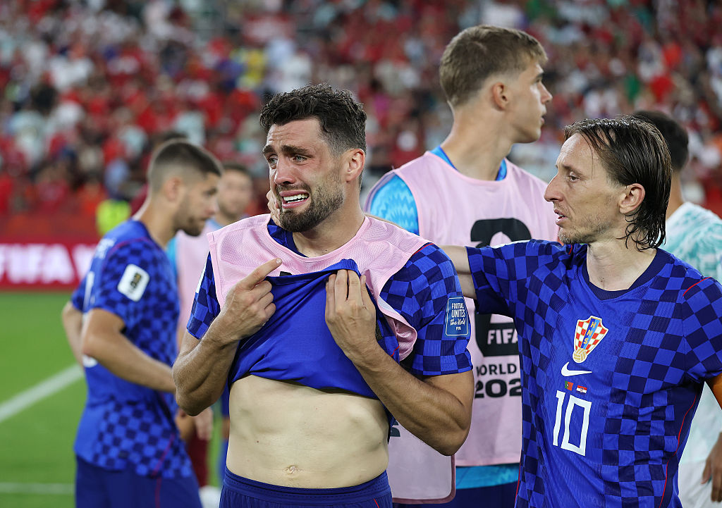 Kovačić wept after Croatia's elimination, Modrić rushed to console him