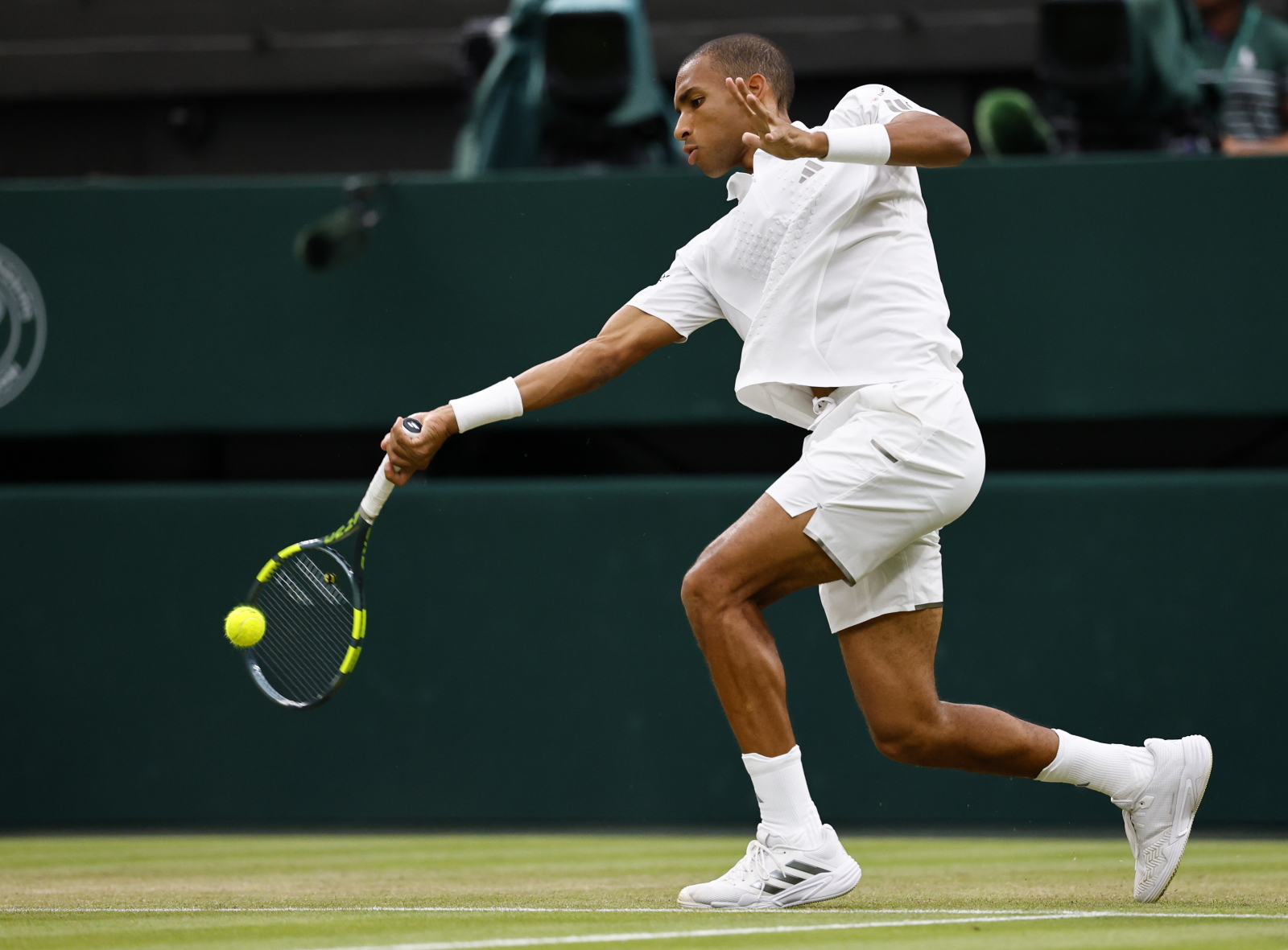 Auger-Aliassime bez straty seta w III rundzie Wimbledonu 2026