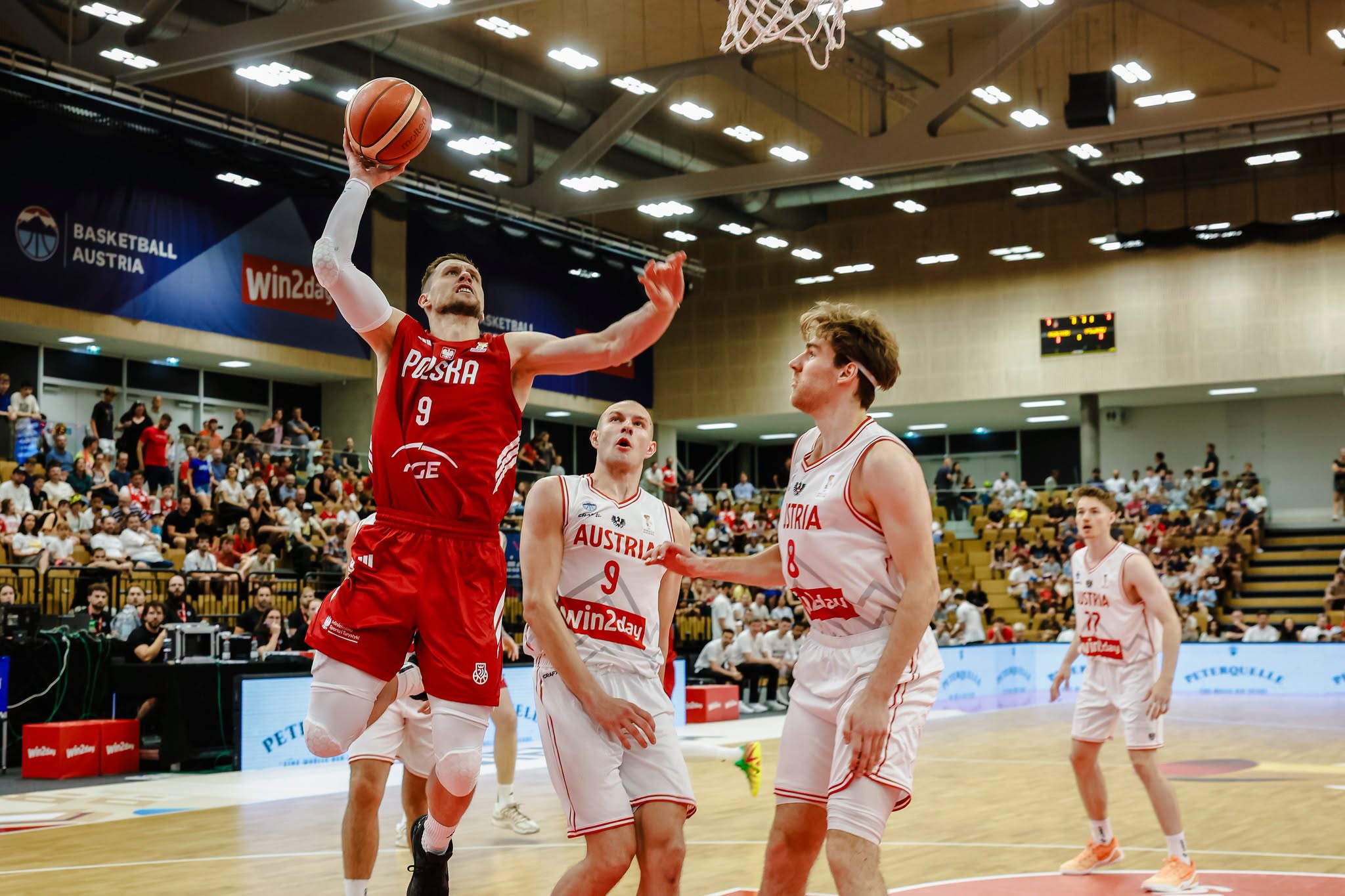 Polska koszykówka zagra z Holandią — wygrana da szansę na mundial już w sierpniu