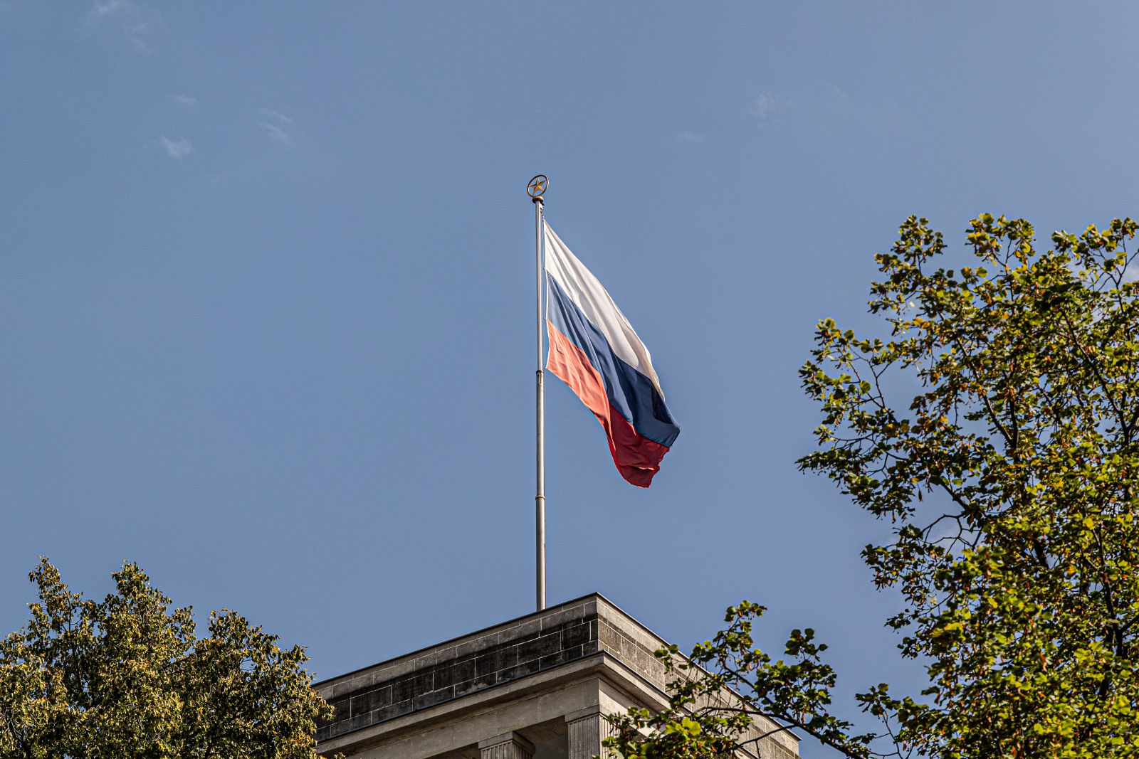 MKOl tymczasowo znosi zawieszenie Rosji — zakaz z 2023 roku przestaje obowiązywać