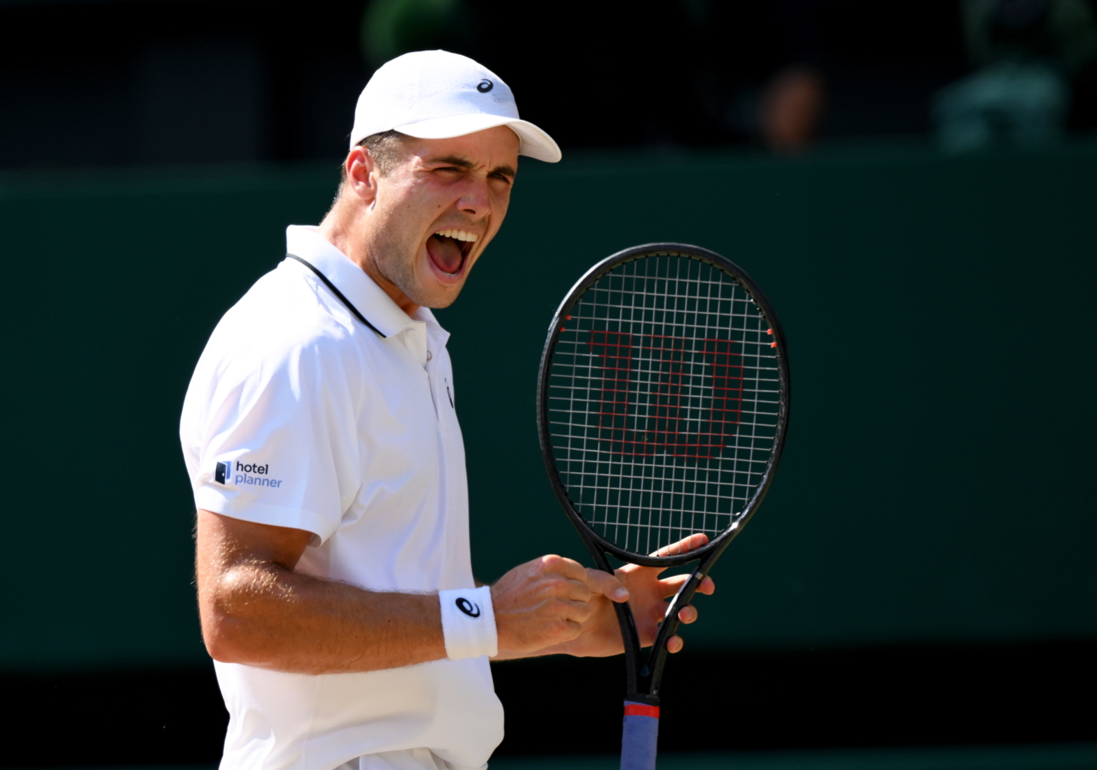 Gigantyczna sensacja! 114. tenisista świata w półfinale Wimbledonu