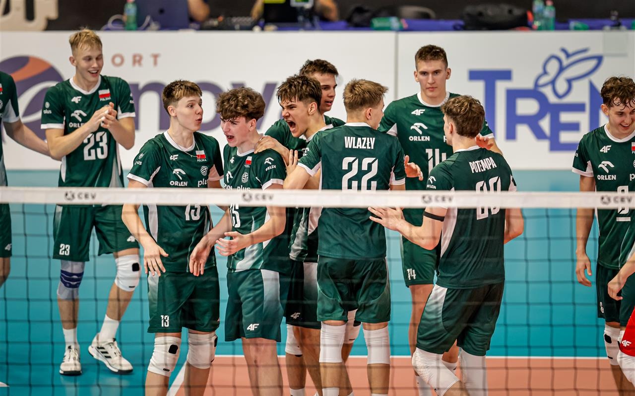 Zacięta walka w meczu Polaków na ME