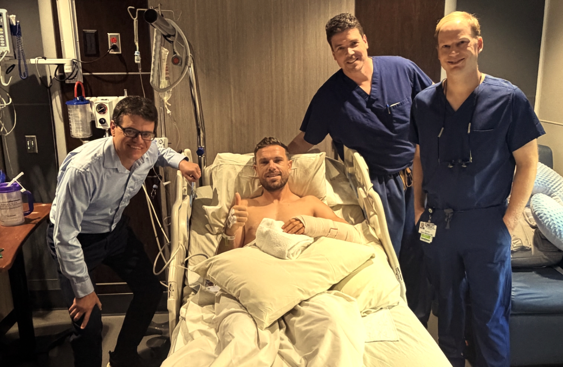 Jordan Henderson operated on for broken arm, posts photo from hospital bed