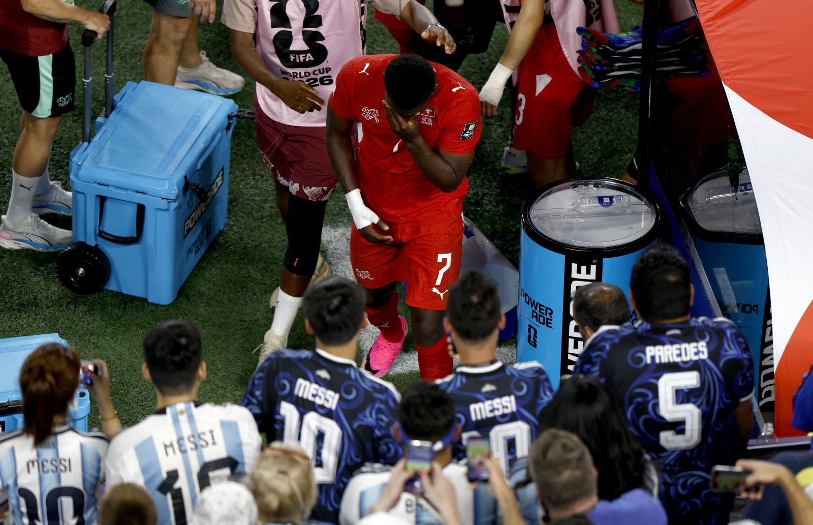 "Totalny idiotyzm". Nie gryzą się w język po tym, co zrobił na mundialu