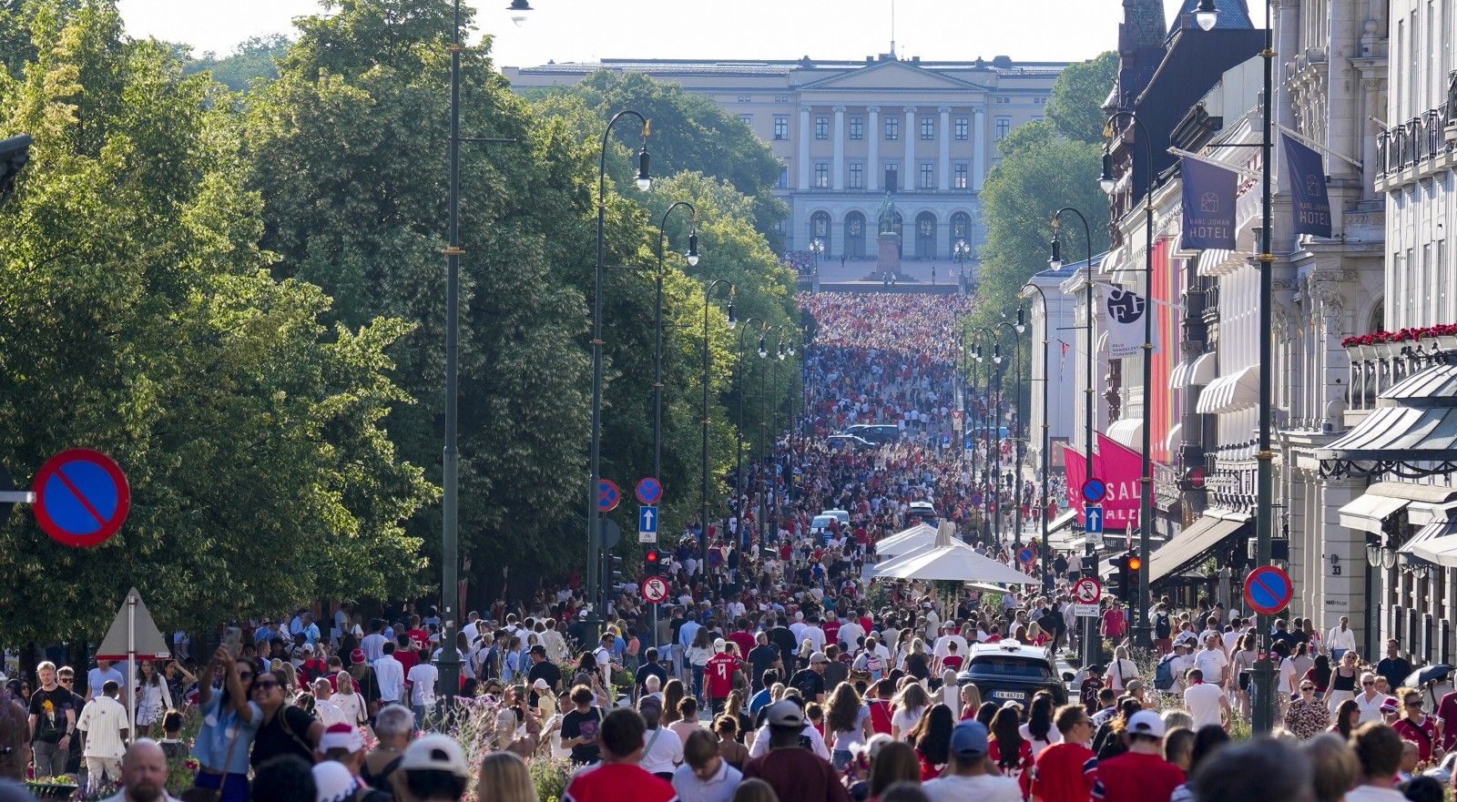 Tłumy w Oslo witają norweskich piłkarzy po historycznym MŚ 2026