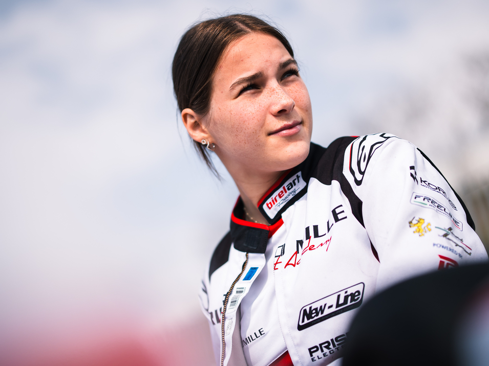 14-Year-Old Polish Driver Julia Angelard Finishes Fourth Twice in Italy