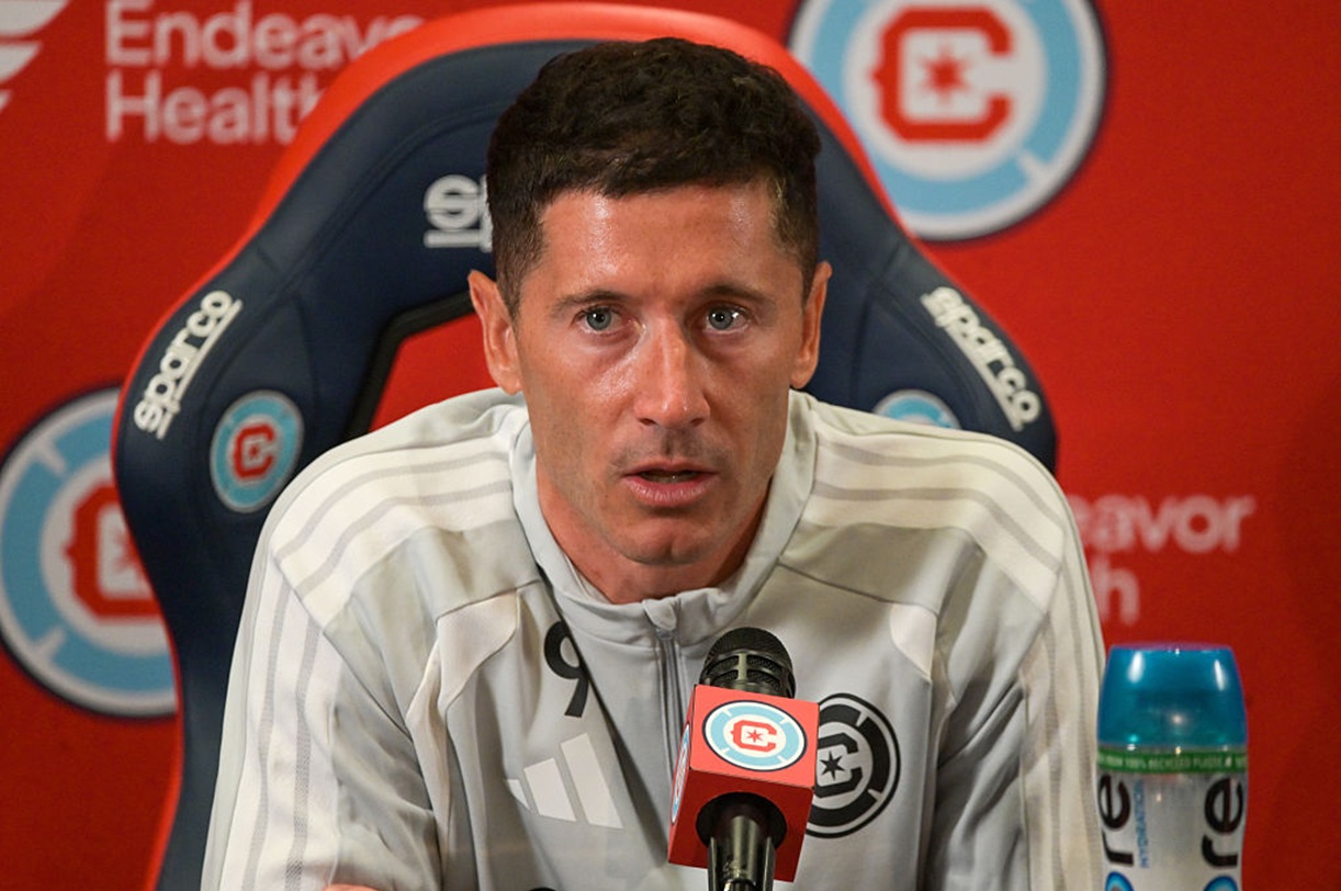 Był środek nocy. Chicago Fire dodało wpis z Lewandowskim