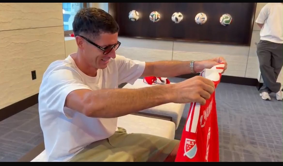 Tym Chicago Fire zauroczyło Roberta Lewandowskiego. Polak komentuje odwołany debiut