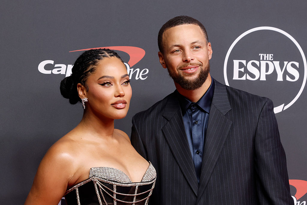Curry uhonorowany w wyjątkowy sposób. Pierwszy taki przypadek w historii