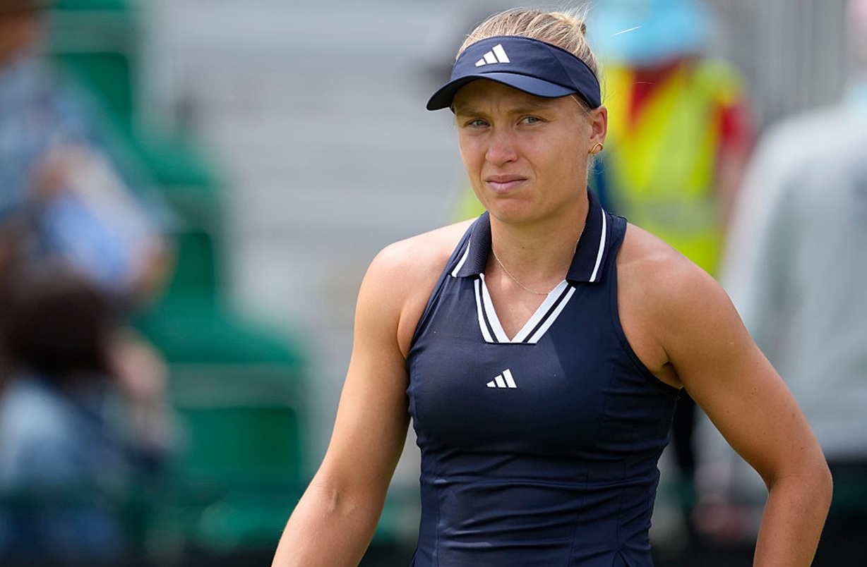 Ukrainian tennis players apologise for celebrating at wedding with Russians