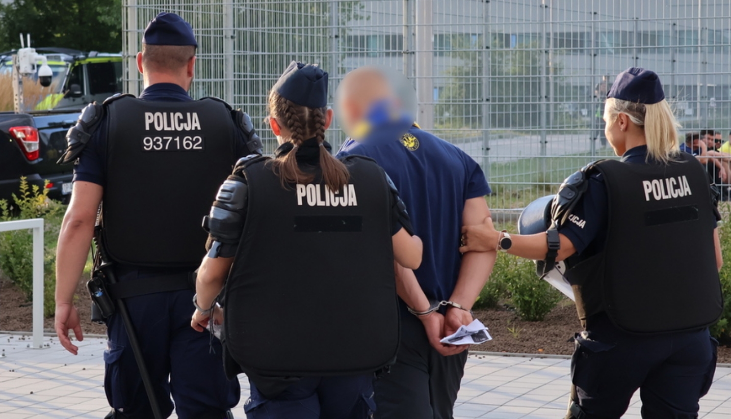 Pięciu pseudokibiców zatrzymanych. Oto powód