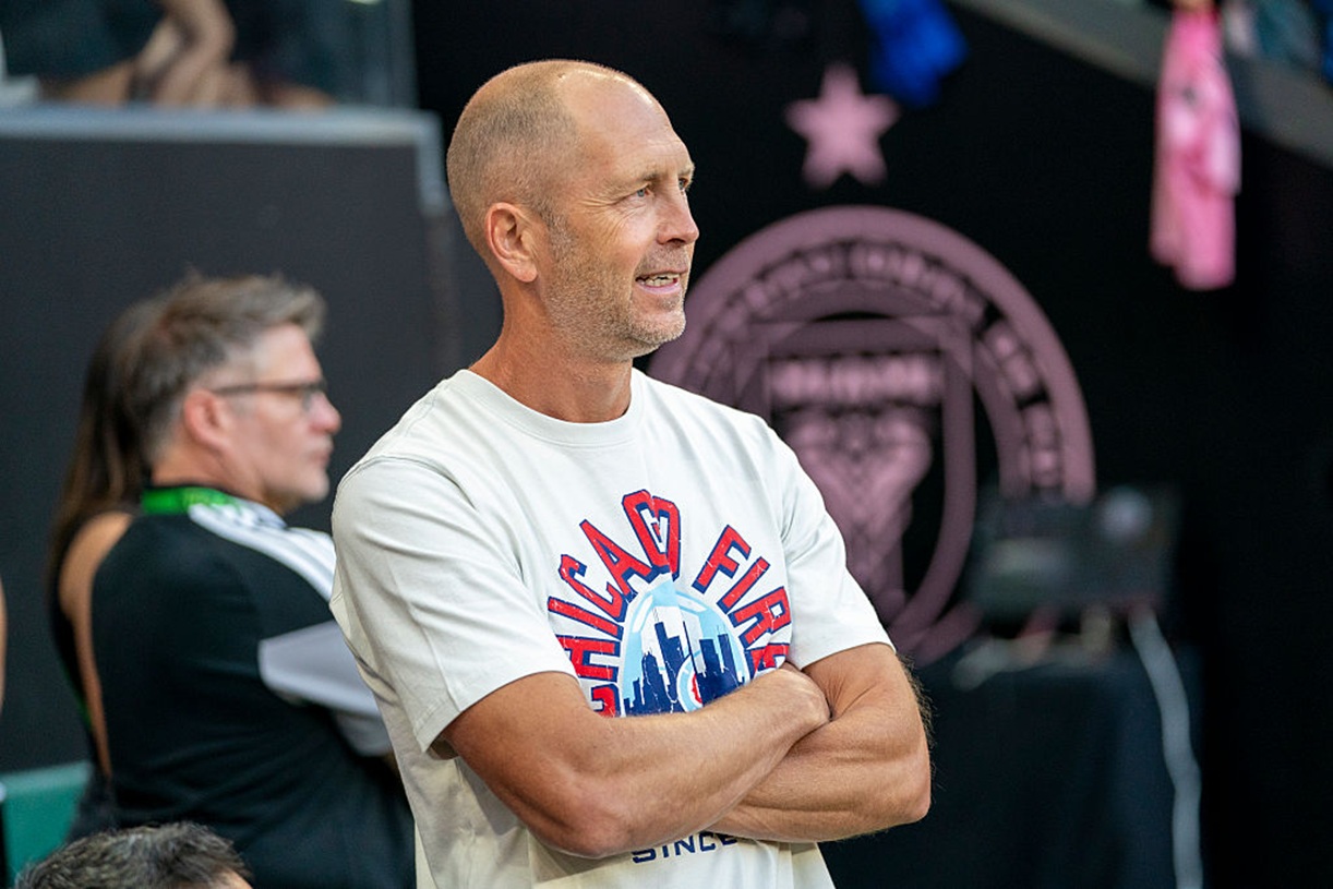Lewandowski rezerwowym. Trener musiał się tłumaczyć