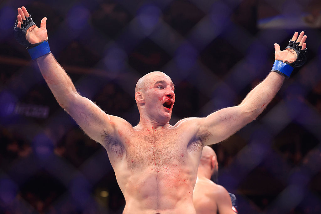 Mistrz UFC uderzył we własną organizację. "Drapieżny system"