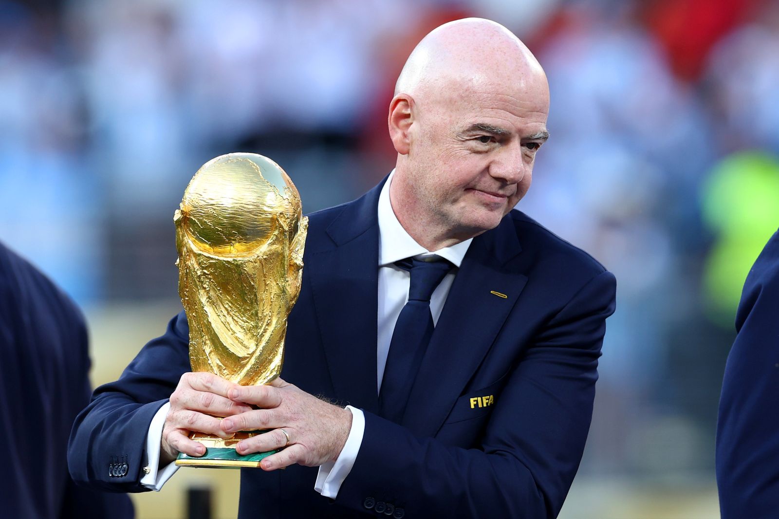 Nie tylko UEFA. Kolejne reakcje na działania szefa FIFA