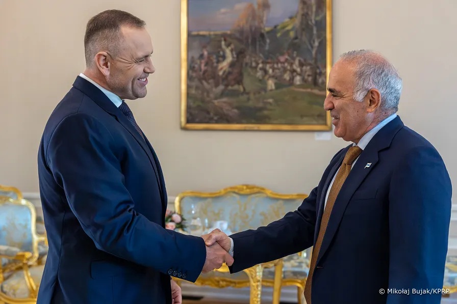 Nawrocki spotkał się z Kasparowem w Pałacu Prezydenckim