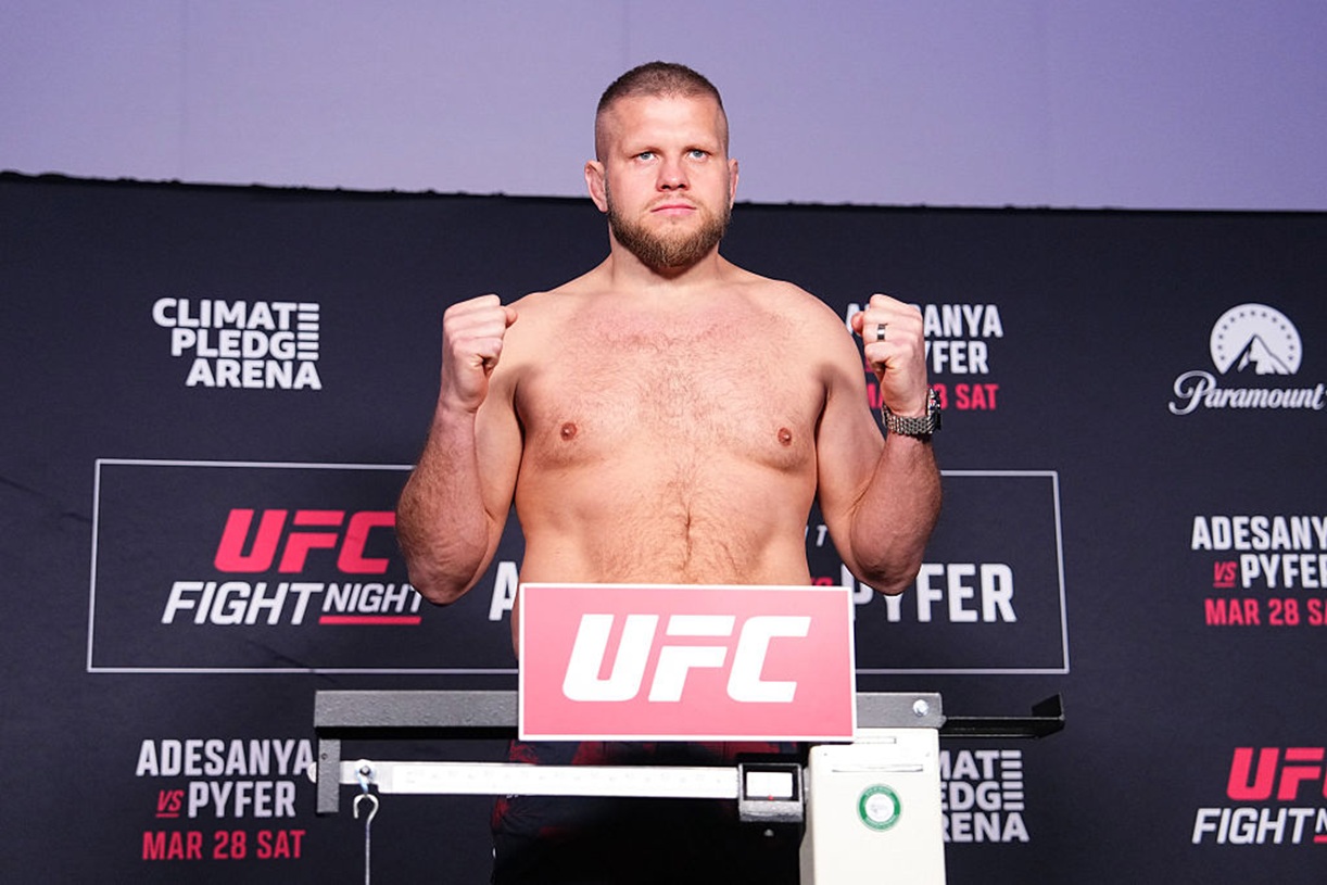 "Wciąż jest szybki". Marcin Tybura gotów na kolejne wyzwanie w klatce UFC