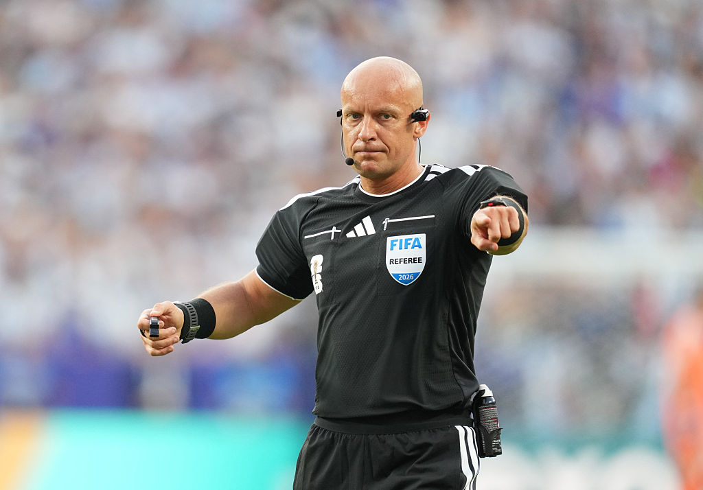 Marciniak wraca do sędziowania! UEFA podała, który mecz poprowadzi