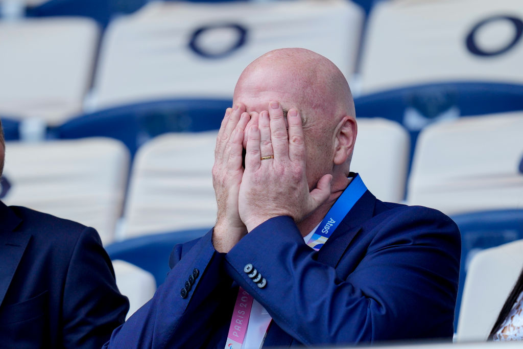 FIFA w nocy wydała komunikat. Ogromna porażka Infantino