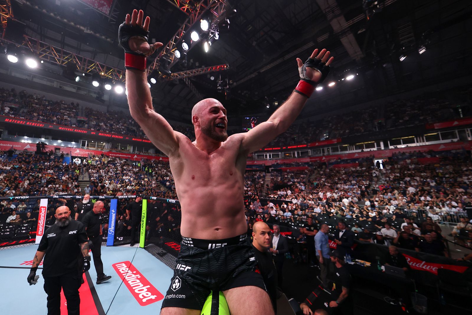 Totalna dominacja Polaka w oktagonie. Rębecki z efektowną wygraną w UFC